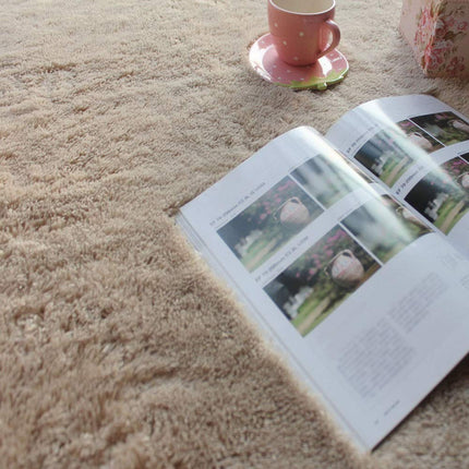 Ultra Soft Indoor Modern Area Rugs Fluffy Carpets Anti-Skid Shaggy Area Rug Floor Mat Suitable for Living Room Children Bedroom Home Decor Rugs 2.6 Feet by 5.3 Feet (Beige)