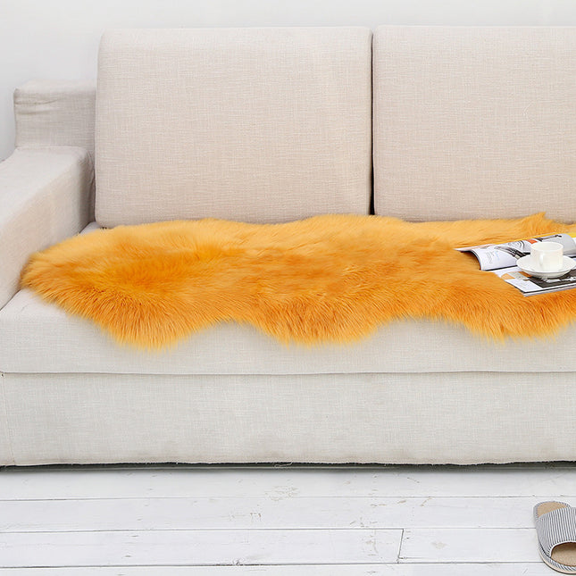 Irregular Faux Fur Rugs Super Soft Fluffy Faux Sheepskin Rugs Deerskin Pile Non-Slip Backing Shaggy Rug Pads
