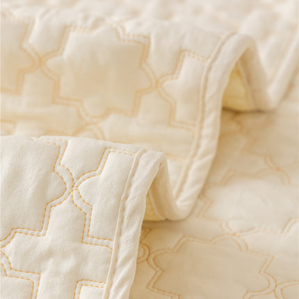 Sofa slipcovers furniture protector jacquard cotton quilted non-slip sofa seat cover sofa couch covers for dogs