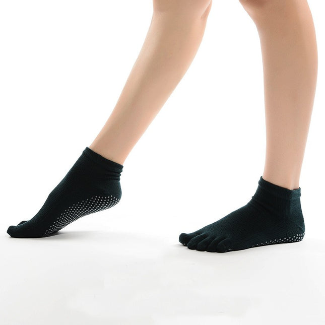 Women's  Comfortable Yoga Pilates Barre  Full Toe Grip Socks with Non-Slip Non-Skid Gel Bottom