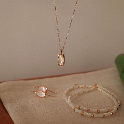 Women's Necklace 925 Sterling Silver Shell Necklaces Unique Pendant Retro Gothic Necklace