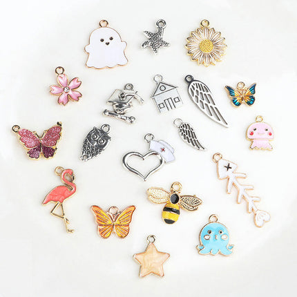 Stainless Steel Keychain Gadgets Keychain Bag Pendant Key Ring Key Chain For Men and Women