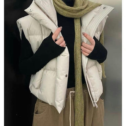 Women's Cropped Puffer Vest Zip Up Sleeveless Jacket Warm Padded Outerwear with Pockets