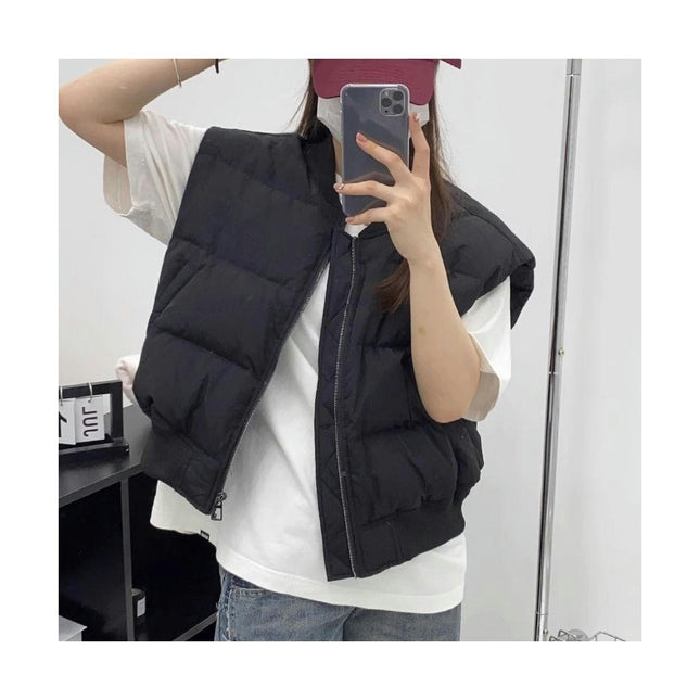 Women's Winter Puffer Vest Zip Up Sleeveless Short Coat with Pockets