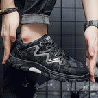Black / US 8
