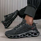 Black / US 8.5