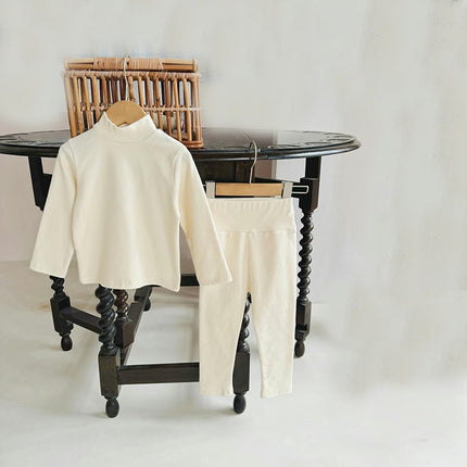 Autumn Pajama Set for Boys and Girls - 2-Piece Set of Cotton Long Sleeve Mid-Neck Top and Pants for Toddlers