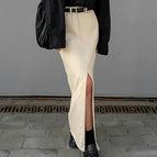 Apricot color