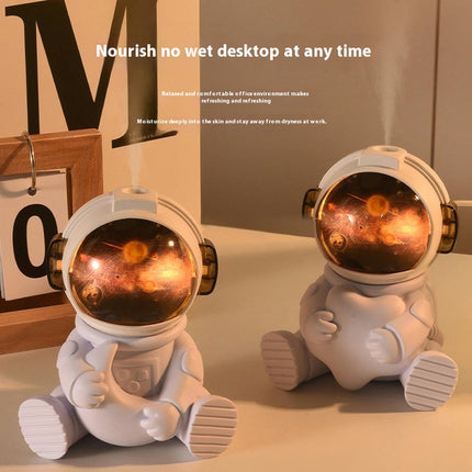 Starry Sky Lamp Humidifier USB Plug-in Student Bedroom Desktop Astronaut Humidifier