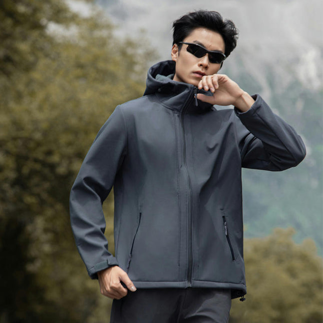 Outdoor One-piece Soft Shell Jacket Hooded Windproof and Rainproof  Mountaineering Jacket