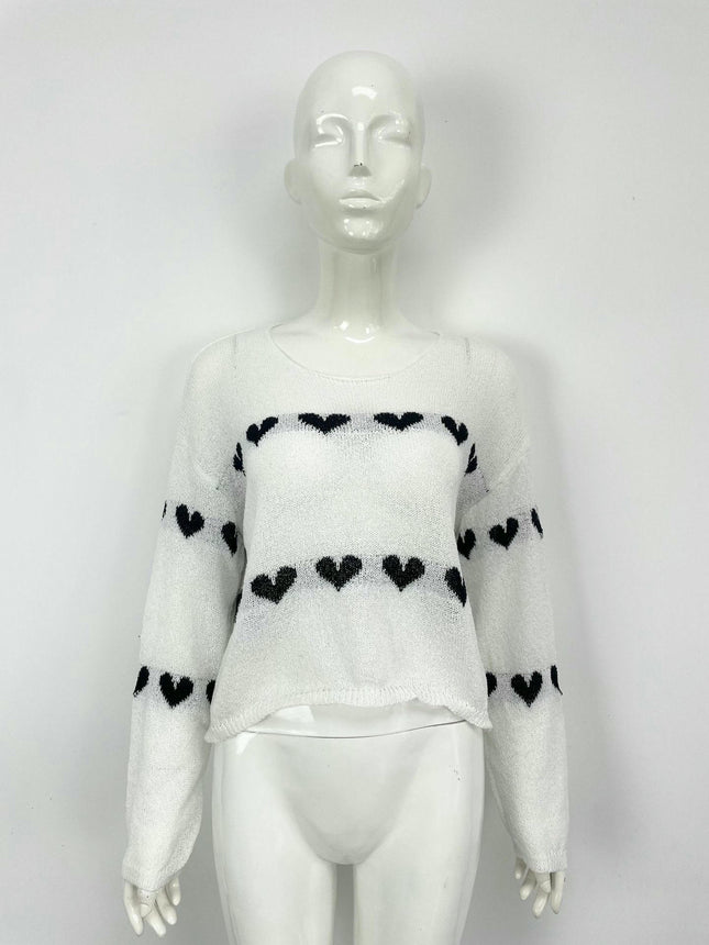 Women's Lightweight Round Neck Heart Contrast Color Short Loose Pullover Sweater