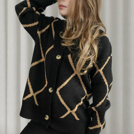 Women's Loose V-Neck Diamond Contrast Pattern Knitted Cardigan Sweater Jacket