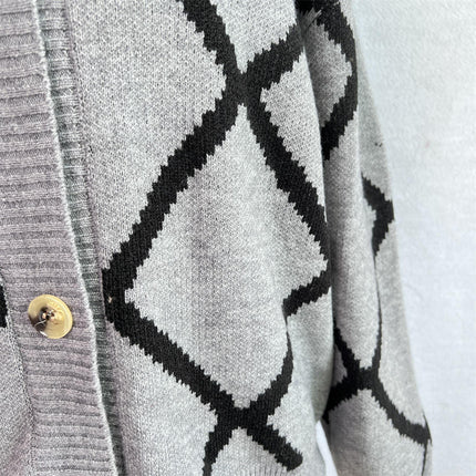 Women's Loose V-Neck Diamond Contrast Pattern Knitted Cardigan Sweater Jacket