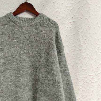 Women's Solid Color Round Neck Knitted Sweater Loose Warm Bottoming Shirt
