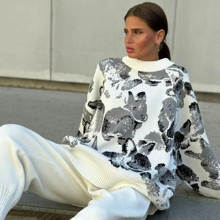 Women's Rabbit Pattern Loose Lazy Sweater Round Neck Long Sleeve Pullover Top
