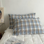 J moon white blue