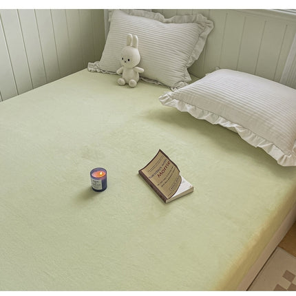 Soft Cozy Coral Plush Pull-On Fitted Sheet Non-Slip Deep Pocket Cozy Warm Plush Pull-On Fitted Sheet