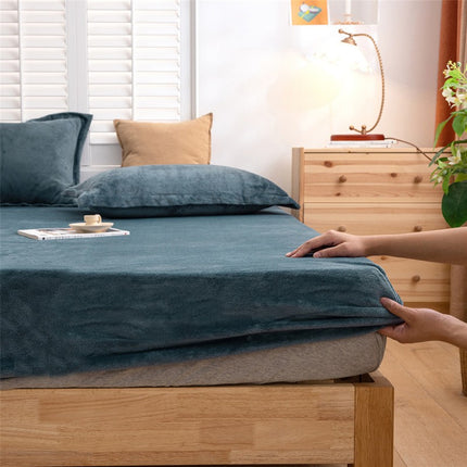 Schmutzabweisende King-Size-Bettlaken mit tiefen Taschen, einfarbige Waschlappen aus Milchflanell, Spannbettlaken, elastische Winter-Matratzenbezüge, Tagesdecken