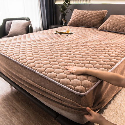 Milk Fleece Fitted Sheet Mattress Protector, Soft And Breathable Thickened With Elastic Deep Bed Cover