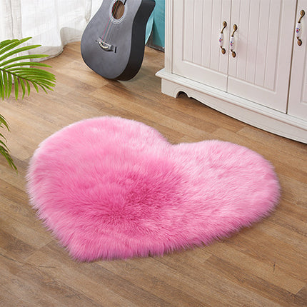 Tapis moelleux en forme de cœur - Tapis de chambre en peluche en fausse laine - Tapis de chambre doux et antidérapant - Convient pour la maison, le salon, le canapé, la chambre à coucher
