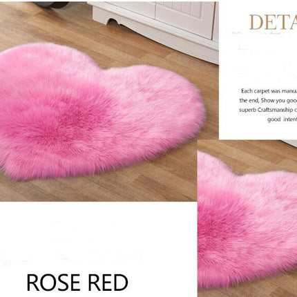 Tapis moelleux en forme de cœur - Tapis de chambre en peluche en fausse laine - Tapis de chambre doux et antidérapant - Convient pour la maison, le salon, le canapé, la chambre à coucher