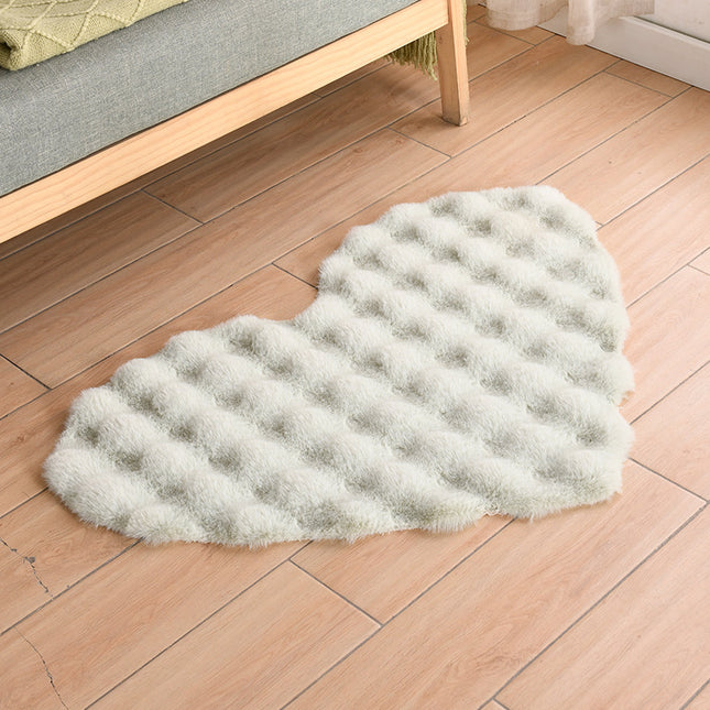 Soft Heart-shaped Faux Rabbit Fur Area Rug  Fluffy Area Rugs Plush Floor Carpet Mat for Bedroom Living Room Floor Decor