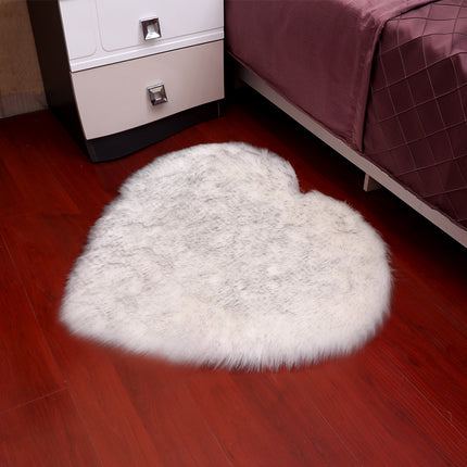 Tapis super doux en fausse fourrure en forme d'amour, tapis pelucheux en peau de mouton, pour chambre d'enfant, salon, chambre à coucher, tapis à poils longs