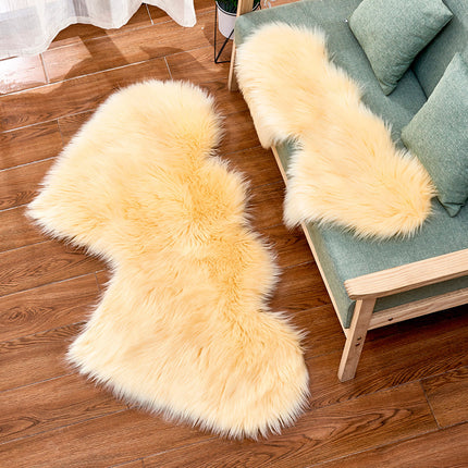 Double Heart Shaped Faux Fur Rug, Soft Artificial Sheepskin Fluffy Floor Carpet for Home Living Room Bedroom Sofa Shaggy Area Rugs