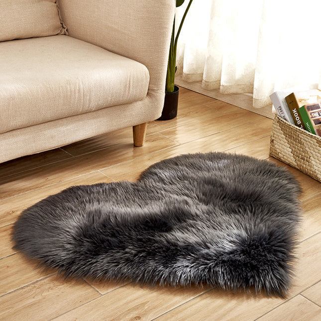 Faux Wool Sheepskin Heart Rug, Faux Pile Fluffy Area Rug Seat Cushion, Non-Slip Yoga Rug for Living Room Bedroom Sofa Floor Rugs