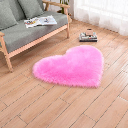 Heart Shaped Faux Sheepskin Rug Soft  Pile Fluffy Shaggy Rug Area Mats Rugs Bedroom Sofa Den Decorative Floor Rugs